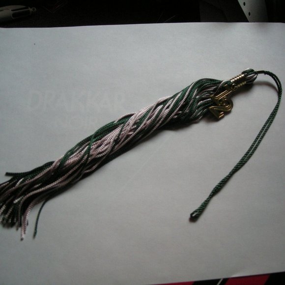 2012 MOTAR BOARD TASSLE GRADUATION GREEN SILVER GRAY TASSEL - Picture 1 of 1